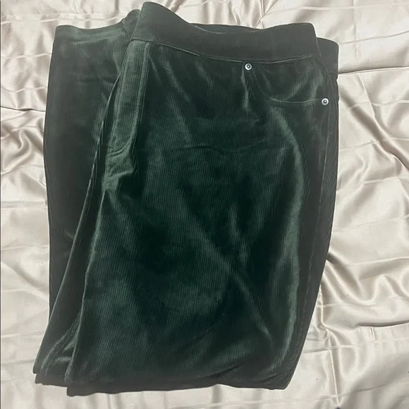 Simply Vera Vera Wang Dark Green velvet  Leggings - Picture 2 of 3